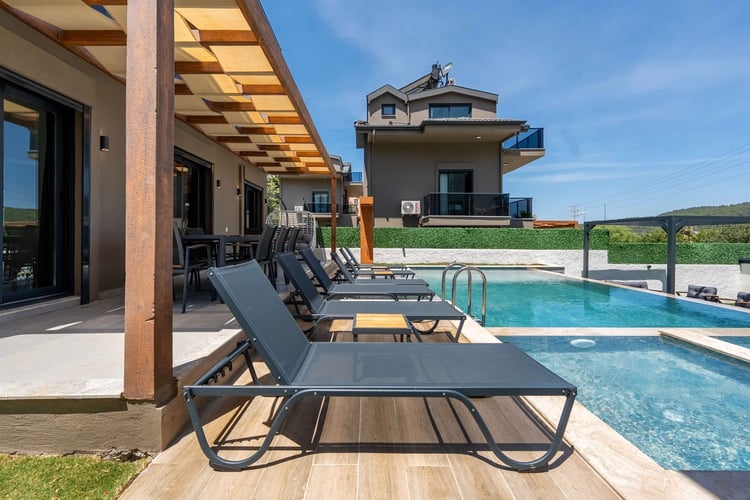 1kiralik-yazlik-tatil-villasi-villa-maison (23).jpg