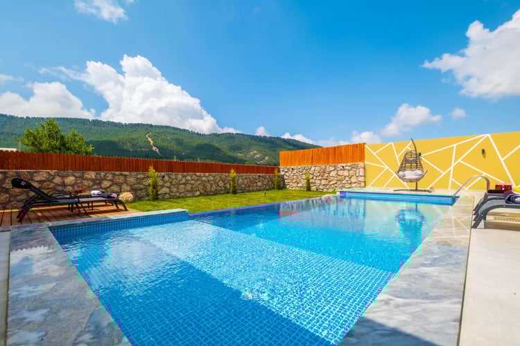 1kiralik-jakuzili-villa-villa-goldan-uno- (30).jpg