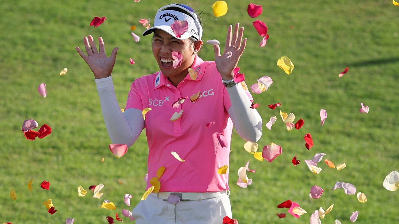 Jeeno Thitikul Claims Fourth Win of 2026 at LOTTE Championship 🌺