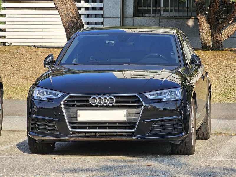 Audi A4 - fotografia 2