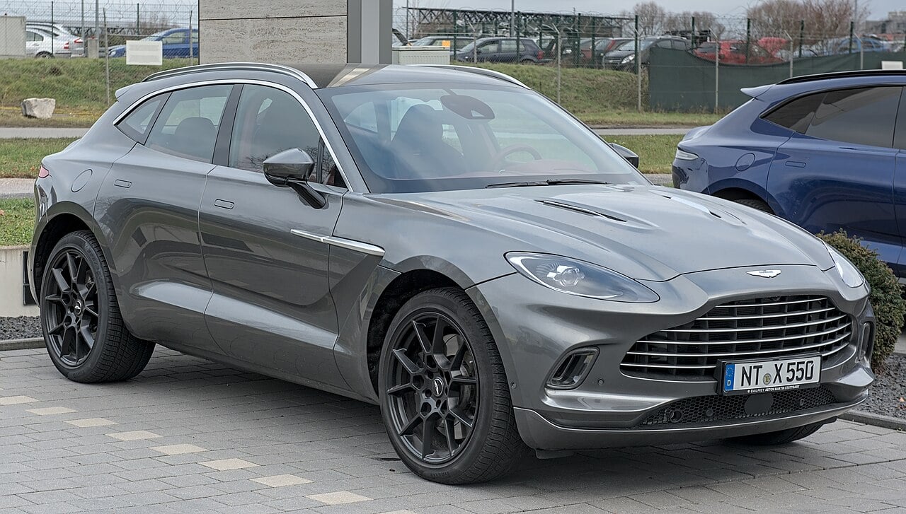 Aston Martin DBX, fotografia 1