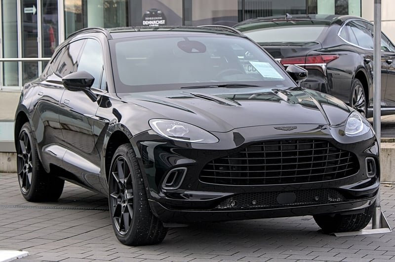 Aston Martin DBX - fotografia 2