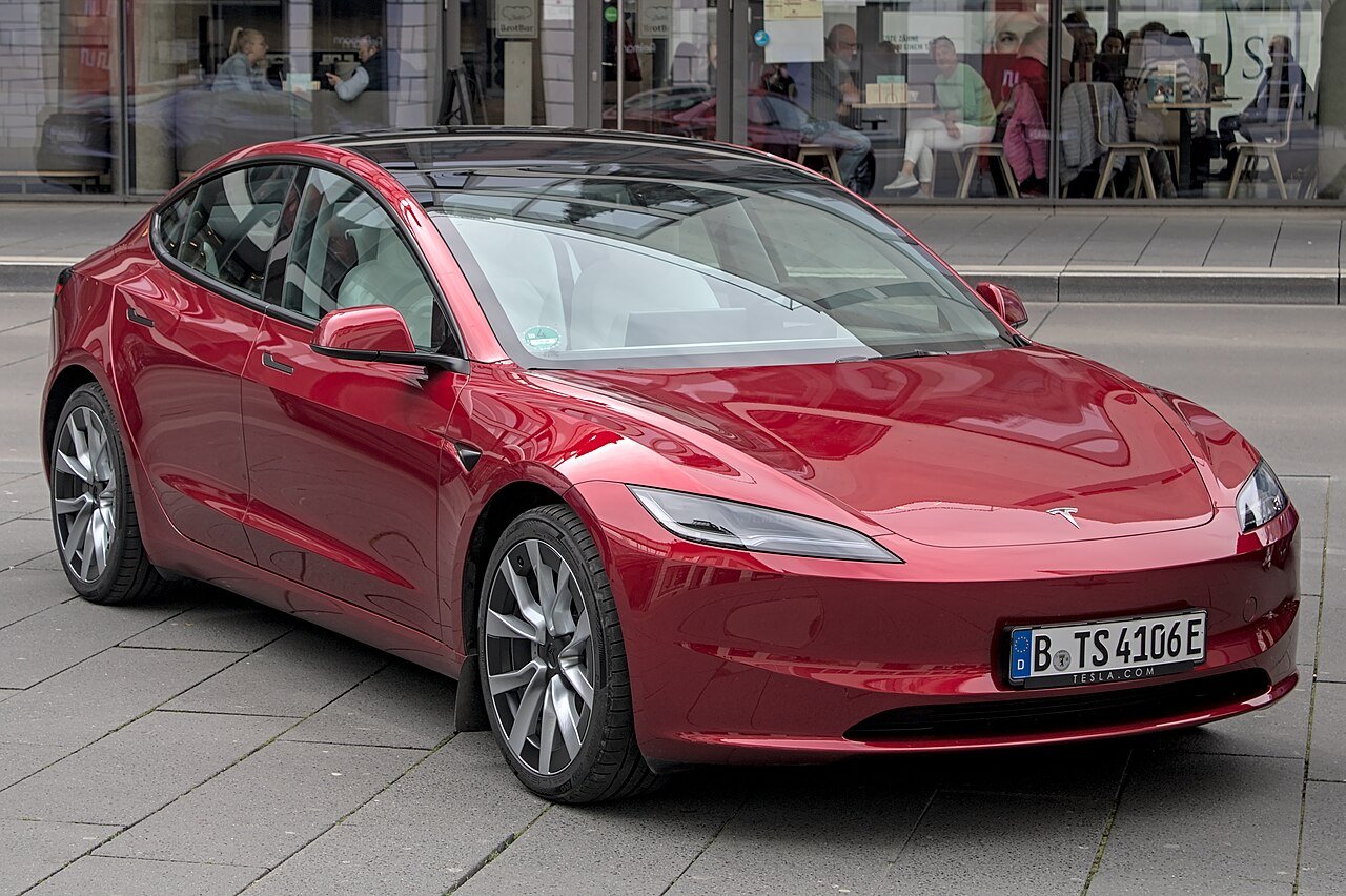 Tesla Model 3, fotografia 1