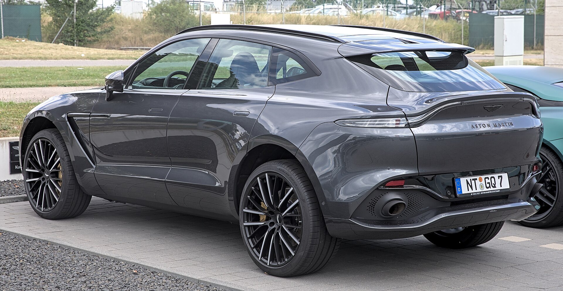 Aston Martin DBX, fotografia 3