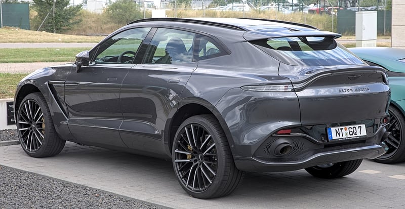 Aston Martin DBX - fotografia 3