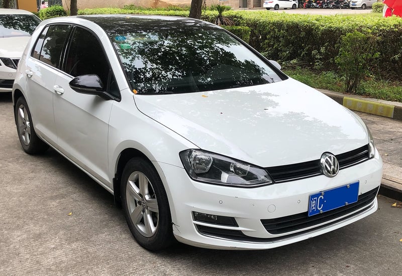 Volkswagen Golf - fotografia 5