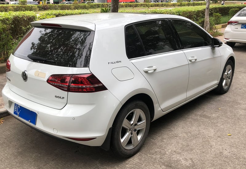 Volkswagen Golf - fotografia 4