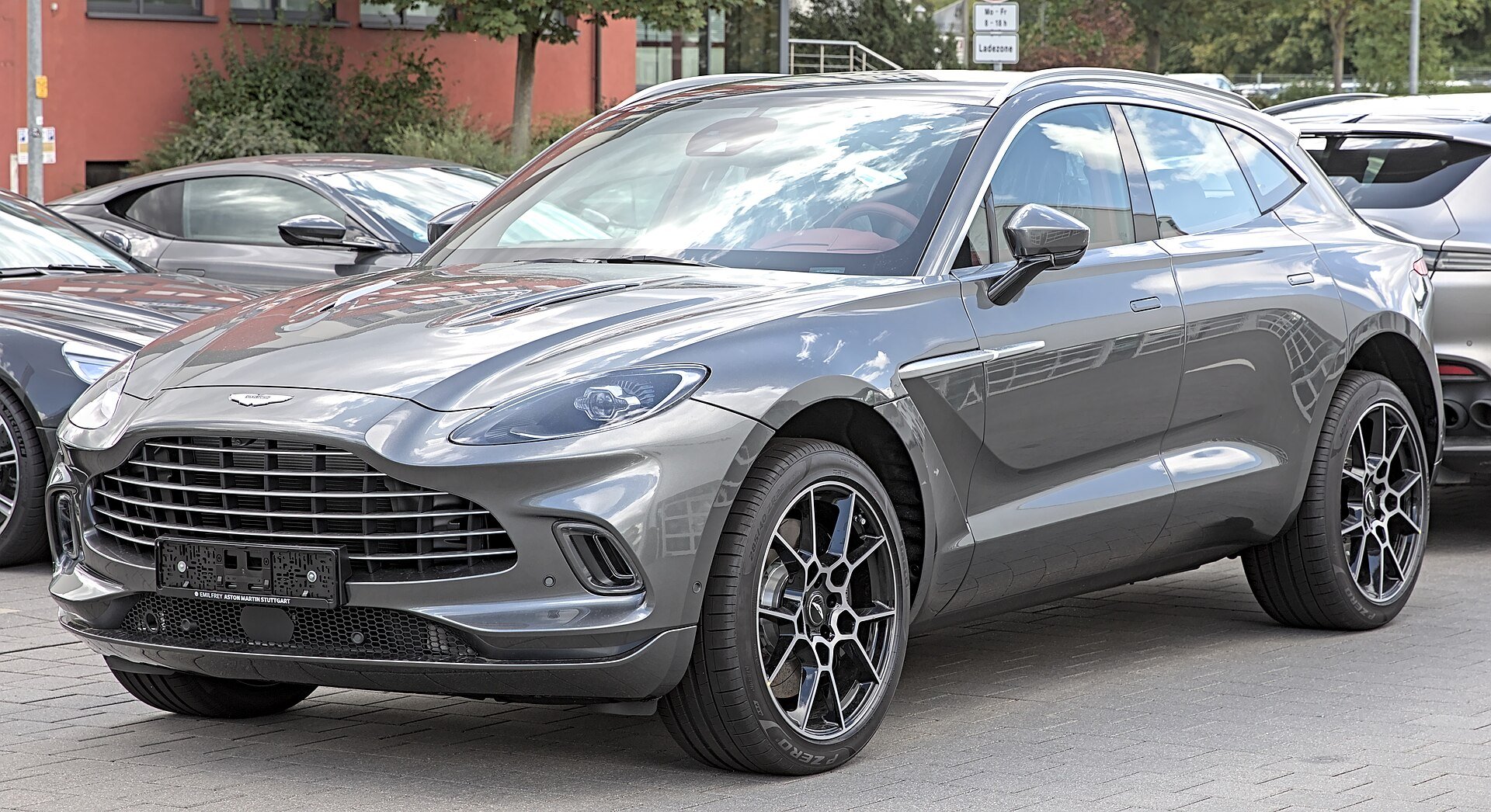 Aston Martin DBX, fotografia 4
