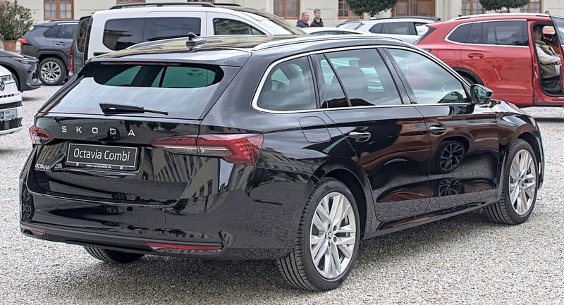 Škoda Octavia - fotografia 6