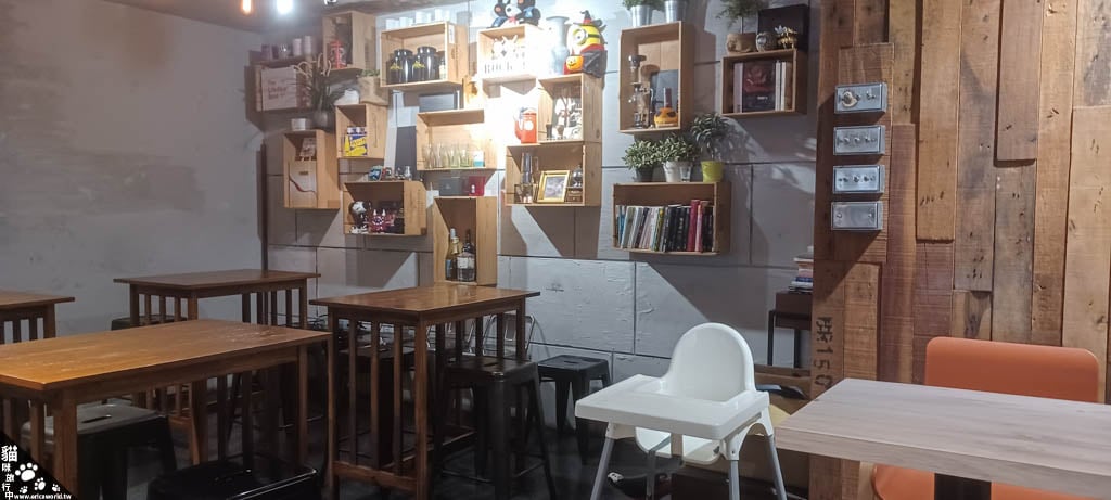 咖啡廳 YOLO's Cafe