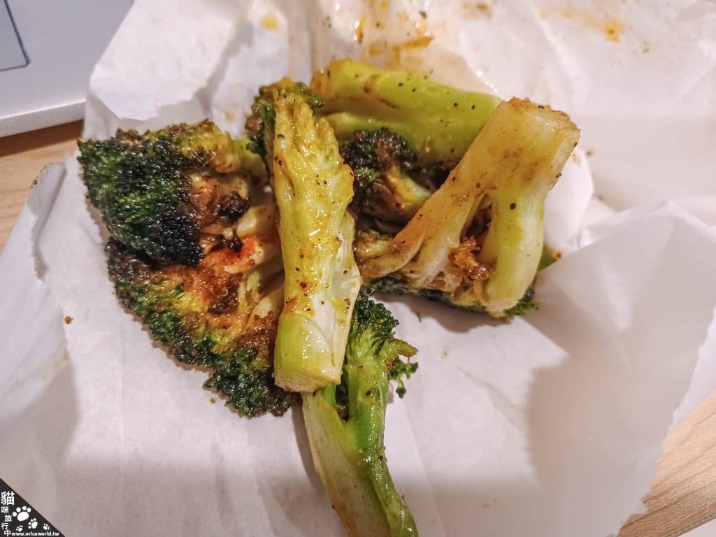 台北 暖男炸雞 花椰菜