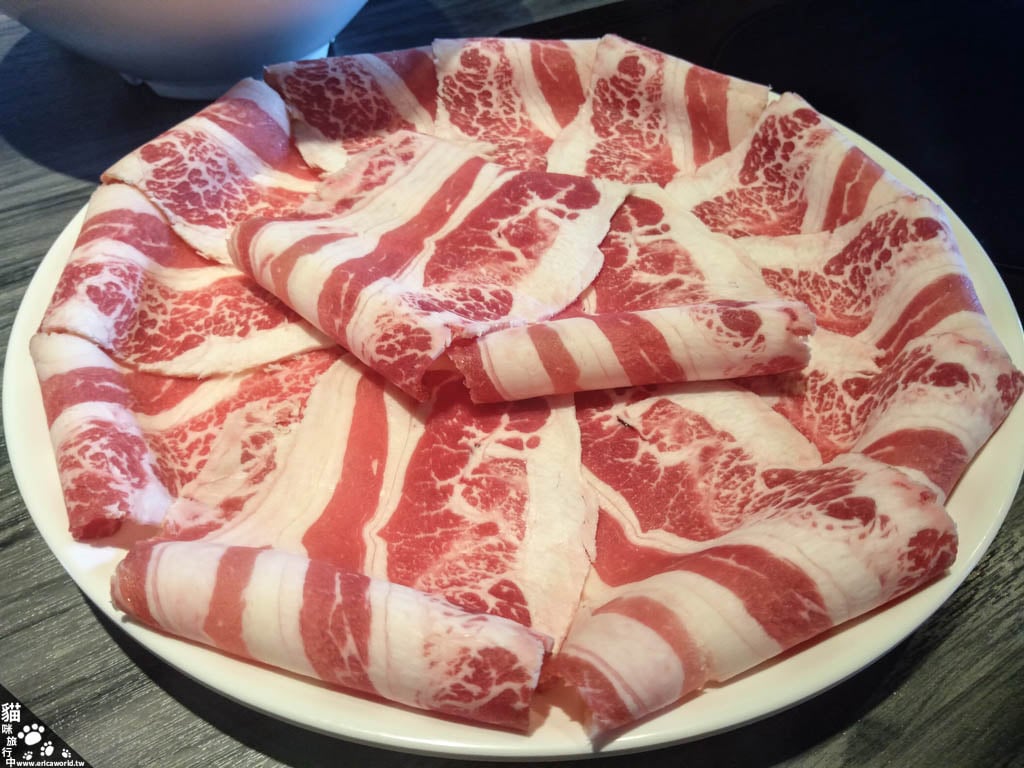 圓味涮涮鍋 小熊火鍋 肉盤