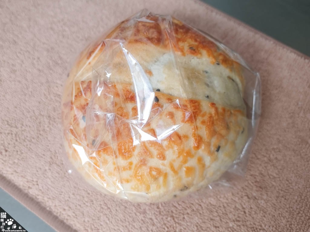 全聯 X 阪急麵包 鹹奶油芝麻歐包