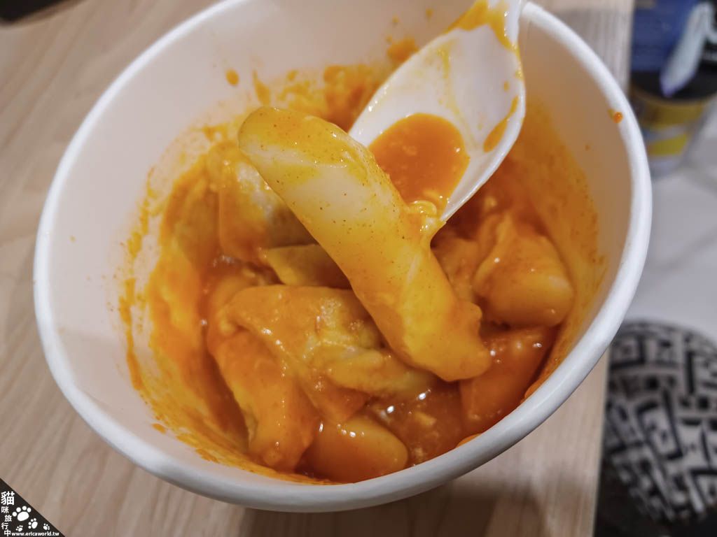 臨江街夜市 瘋辣炒年糕 辣炒年糕