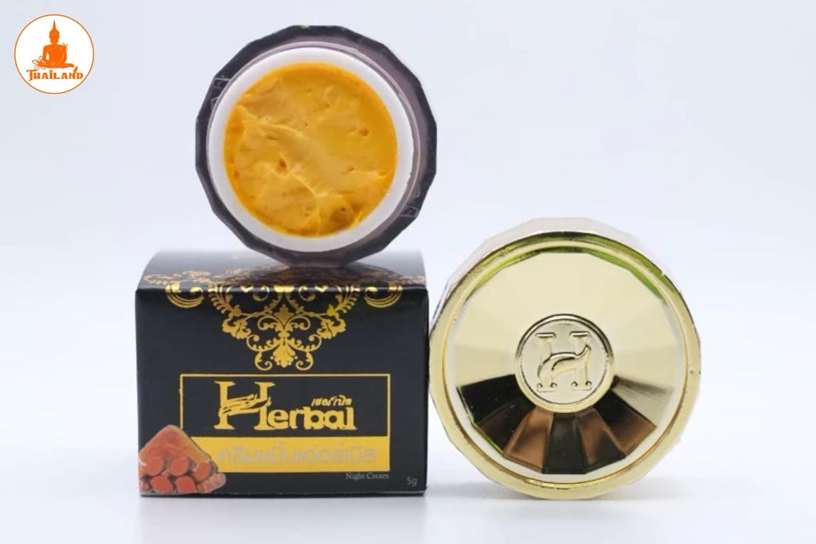 Kem trắng da Herbal chiết xuất nghệ tươi