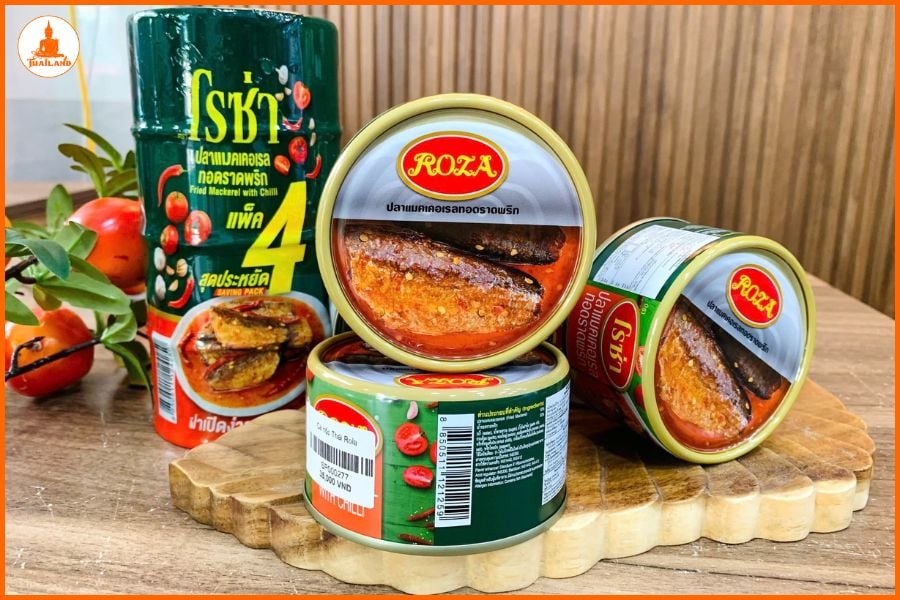 Cá thu chiên sốt chua cay Roza Thái Lan là sản phẩm cá hộp giàu dinh dưỡng, nhập khẩu từ Thái Lan