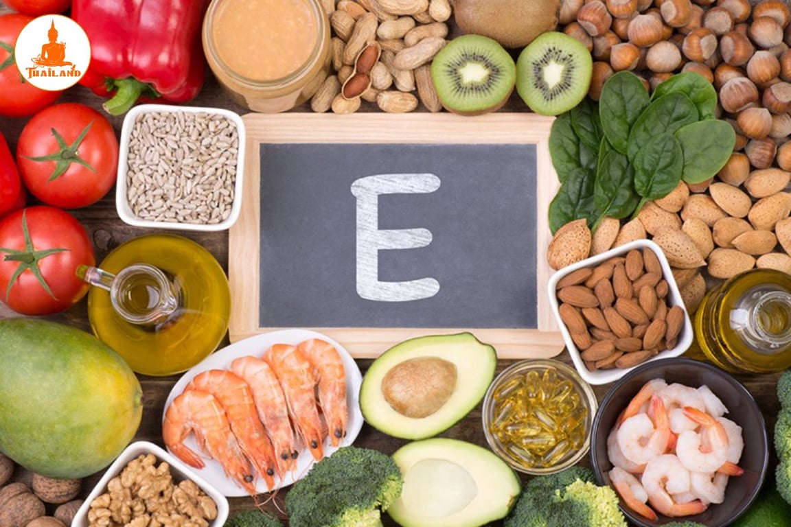 Phụ nữ tiền mãn kinh nên bổ sung vitamin E