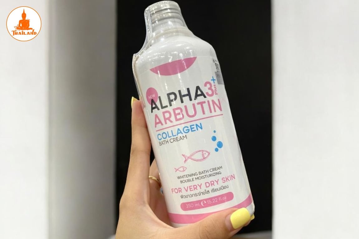 sữa tắm trắng da Alpha Arbutin Collagen 3 Plus có giá 200.000 VNĐ/chai 350ml