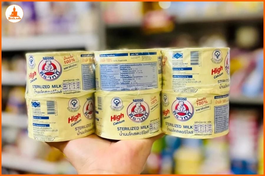 Sữa gấu Thái Lan không chỉ uống trực tiếp mà còn có thể pha cùng trà, cà phê, matcha latte