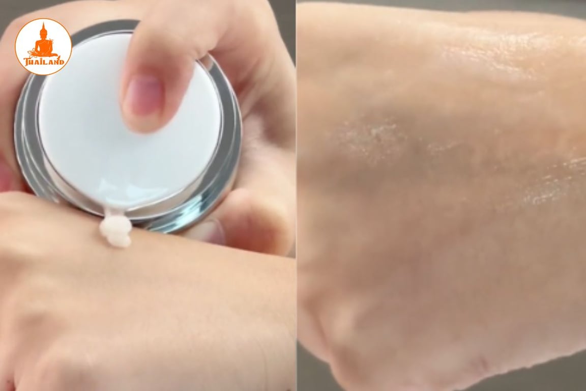 Kem dưỡng Bibala có kết cấu dạng thạch, khi thoa trực tiếp lên da sẽ hơi khó tán