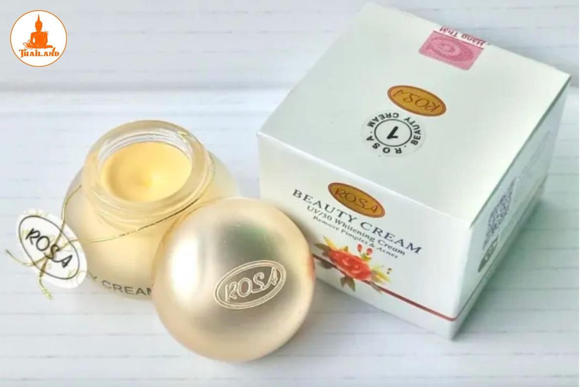 Kem Rosa hội tụ khá đầy đủ những dấu hiệu của một loại kem trộn