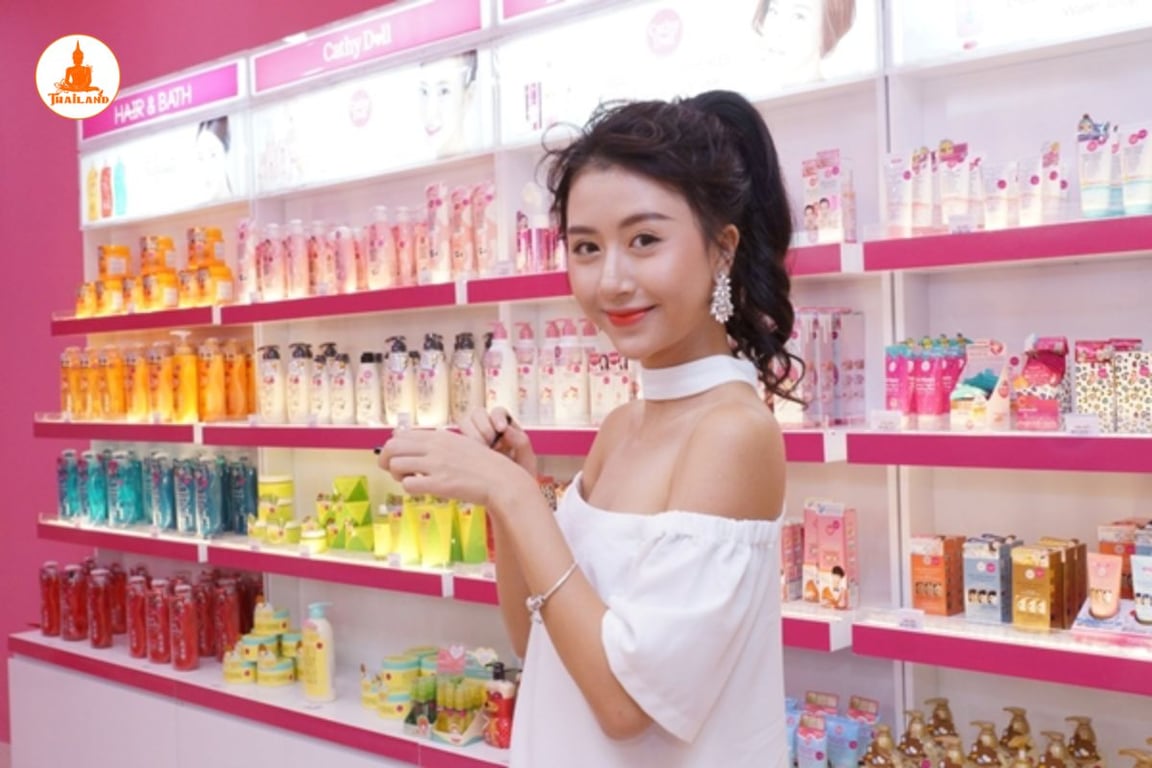 mỹ phẩm Thái Lan ngày càng được nhiều người tin dùng nhờ chất lượng ổn định, thành phần lành tính