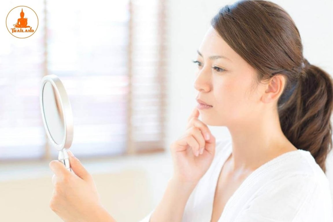 Mất cân bằng nội tiết tố nữ khiến làn da trở nên khô ráp