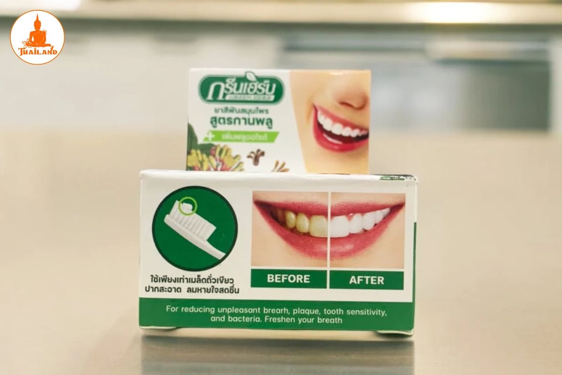 Kem đánh răng Thái Lan Green Herb