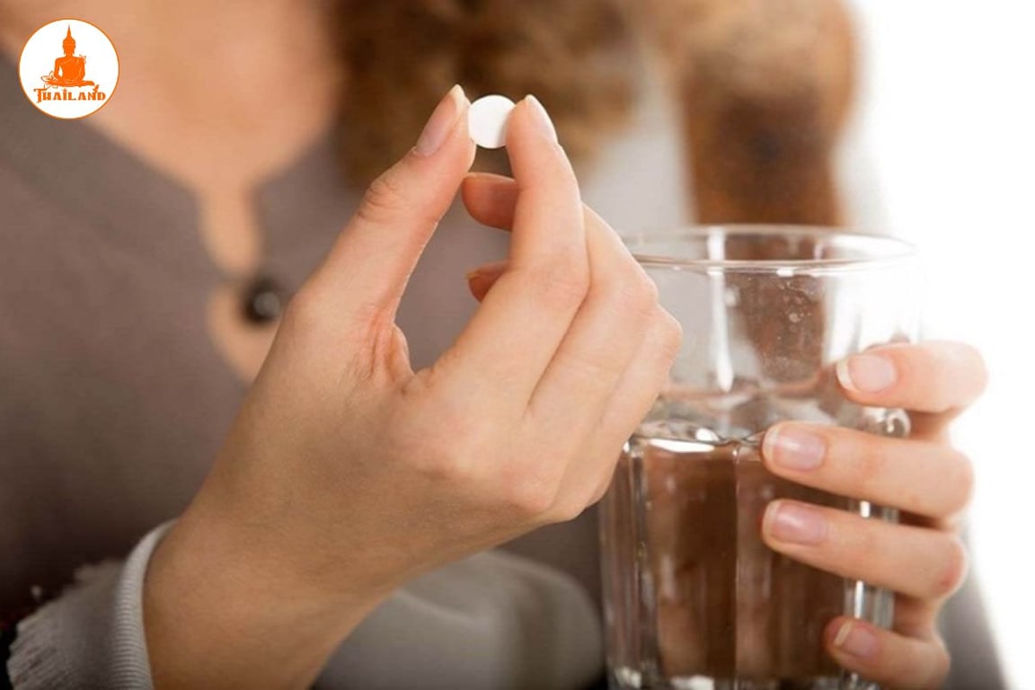 Tuyệt đối không dùng thuốc nội tiết tố nếu chưa được bác sĩ kê đơn