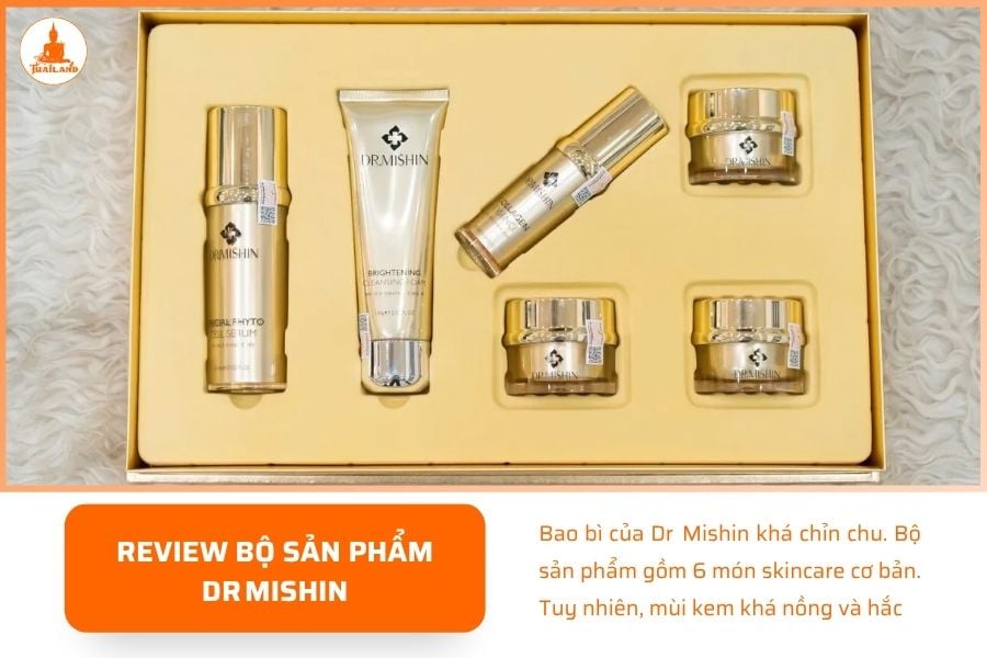 nhiều người dùng phản ánh mùi kem khá nồng và hắc, có cảm giác khó chịu như mùi kem trộn