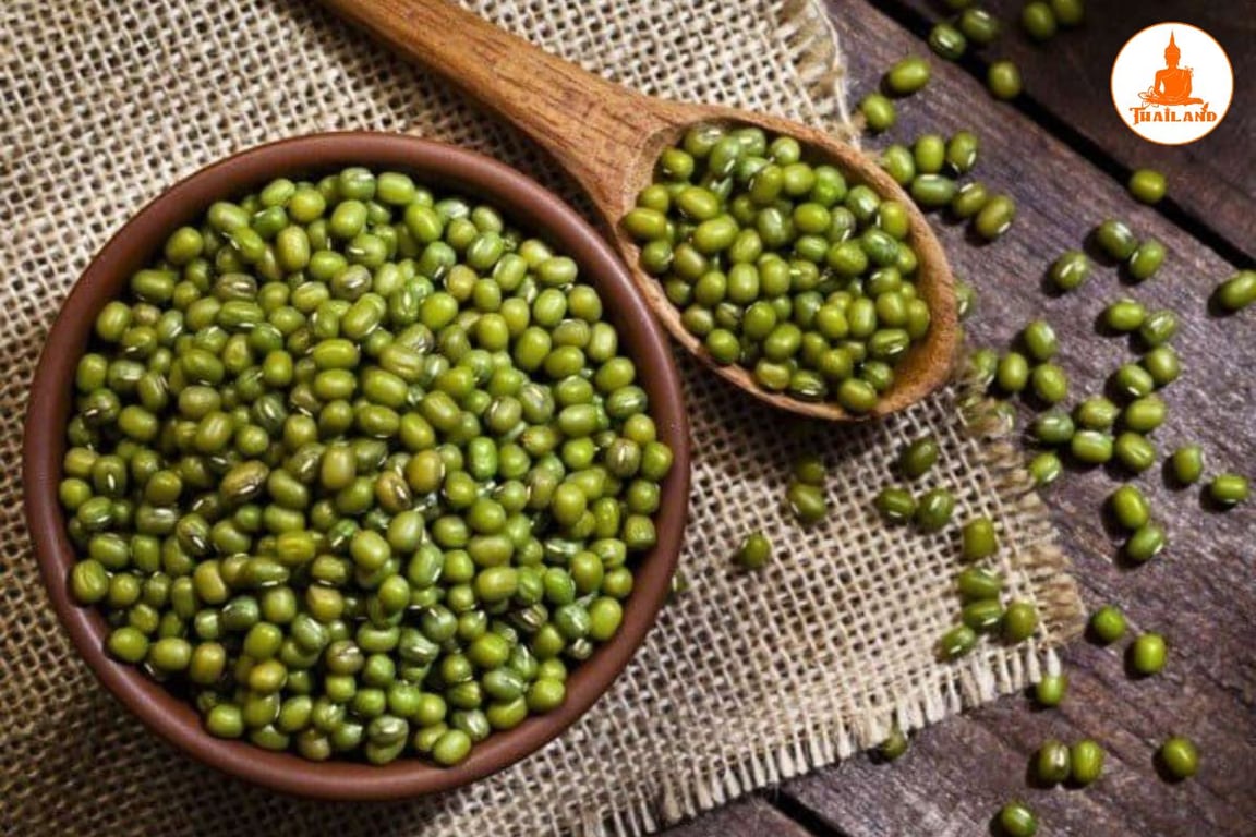 Đậu xanh giúp tăng nồng độ estrogen ở phụ nữ khi bước vào giai đoạn mãn kinh