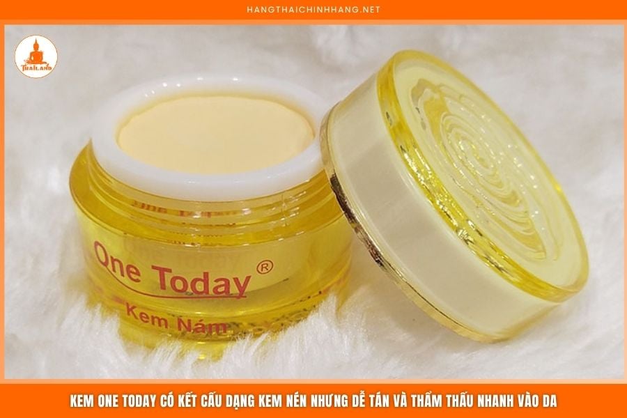 Kem One Today có kết cấu dạng kem nén nhưng dễ tán và thẩm thấu nhanh vào da