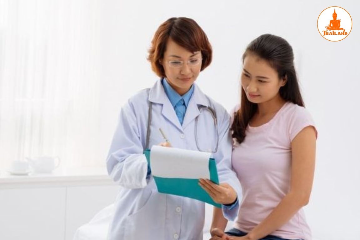 Khi thăm khám tình trạng đau thần kinh tọa, bác sĩ thường bắt đầu bằng việc khai thác tiền sử bệnh lý
