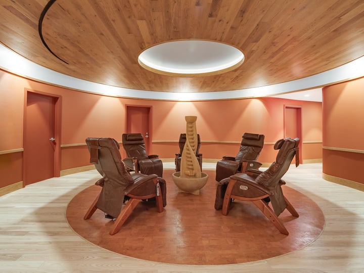Love.Life Holistic Health & Wellness Club clinic photo 2
