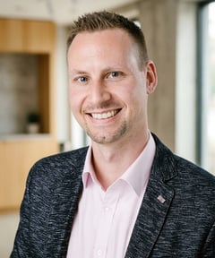 Joris Budweg, MD, FMH portrait