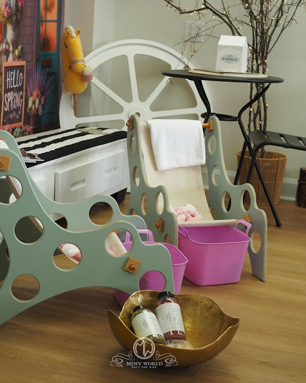 Elegant teepee birthday setup by Miny World in Montreal