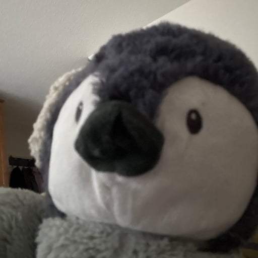 Ozzy (Penguin)