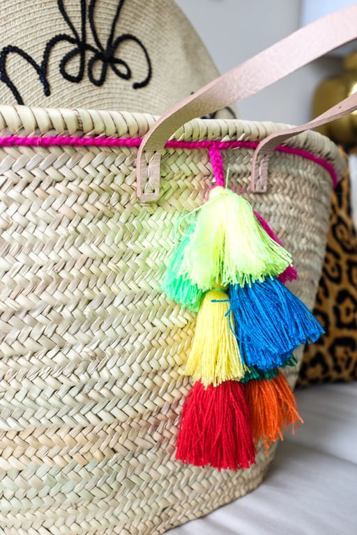 Pom pom beach tote