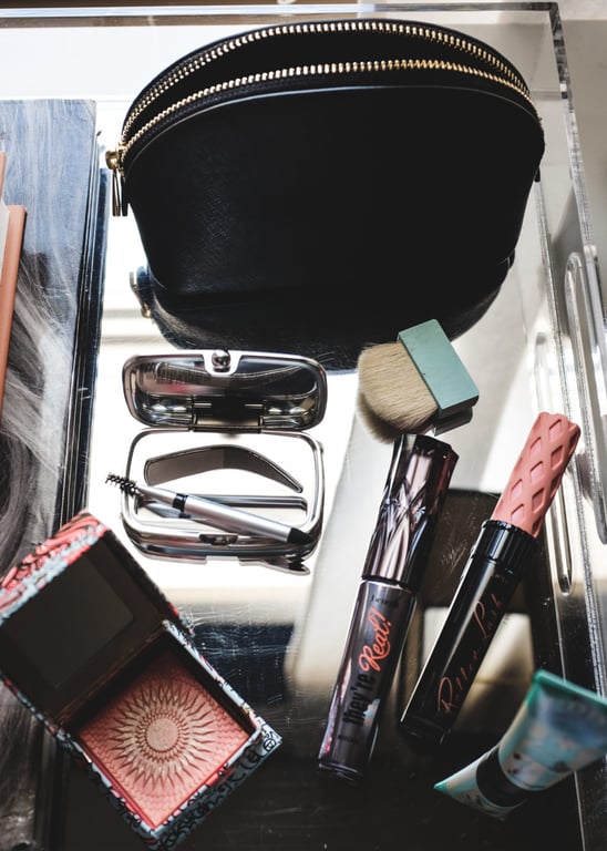 a review on why I love Benefit Cosmetics makeup