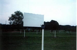 411 screen with one of the old speaker poles in the foreground