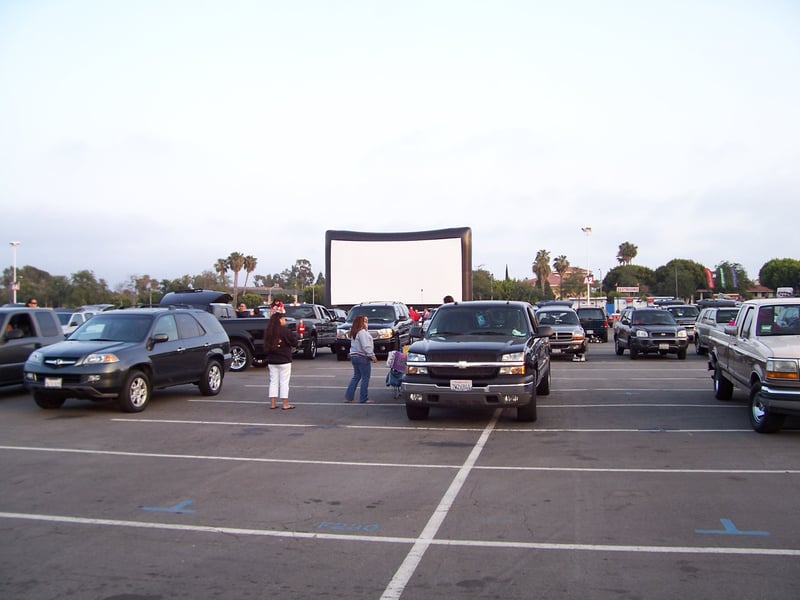 Here's how the lot looked about an hour before the first show (Shrek The Third) on opening night!