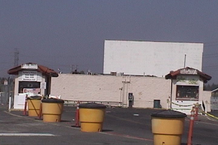 Fronts of both ticket booths