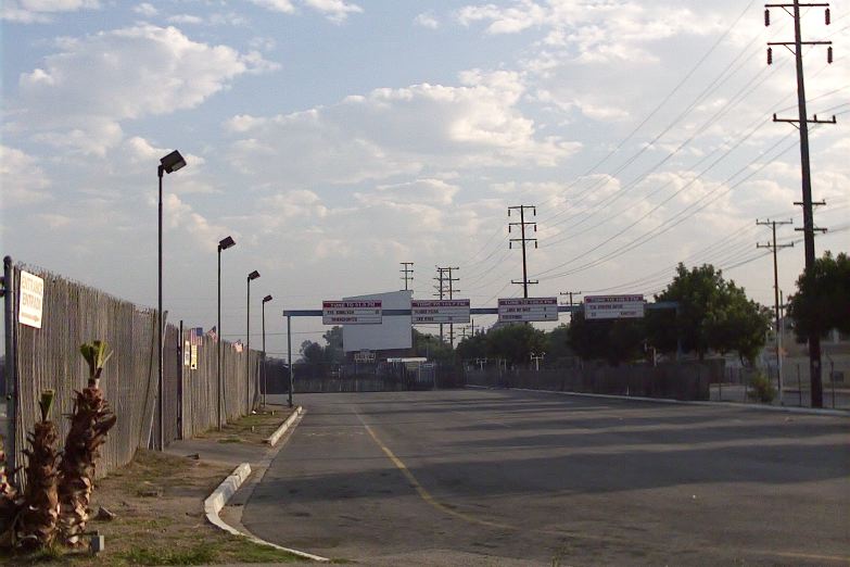 The entrance driveway to the Vineland Drive-In. Taken early morning of 09-26-05