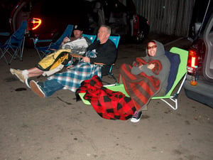 My buddies Steve, Paul and Michelle all agree: No night is too chilly to bust out the chairs and blankets at the Vineland!