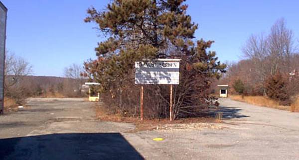 Marquee and entrance.
This photo and the next 6 are courtesy of Roger Katz.