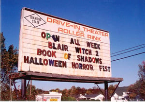 DIAMOND STATE MARQUEE. THIS WAS TAKEN IN 2000, WHEN THE THEATER HELD ANNUAL HORROR FILM FESTS AROUND HALLOWEEN. MOVIES WERE OVER BY DAWN.