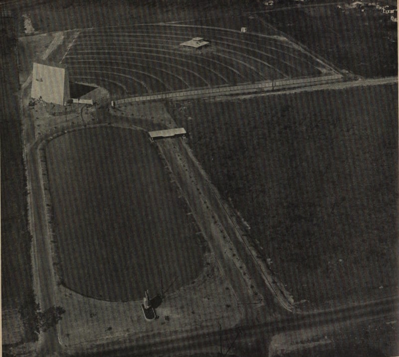 Gulf Drive-In from the Oct.
17, 1960 issue of Boxoffice Magazine