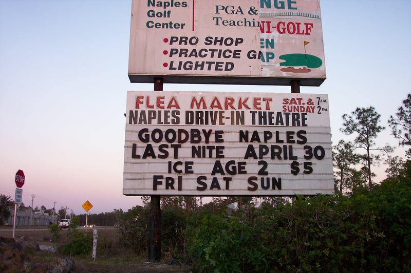 Marquee announcing the impending closure.