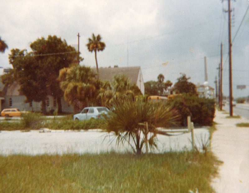 Here's a pic looking toward where the marquee stood at the No. 1 Drive-In. This was taken around two or three years after the theatre closed. Image from 1979.