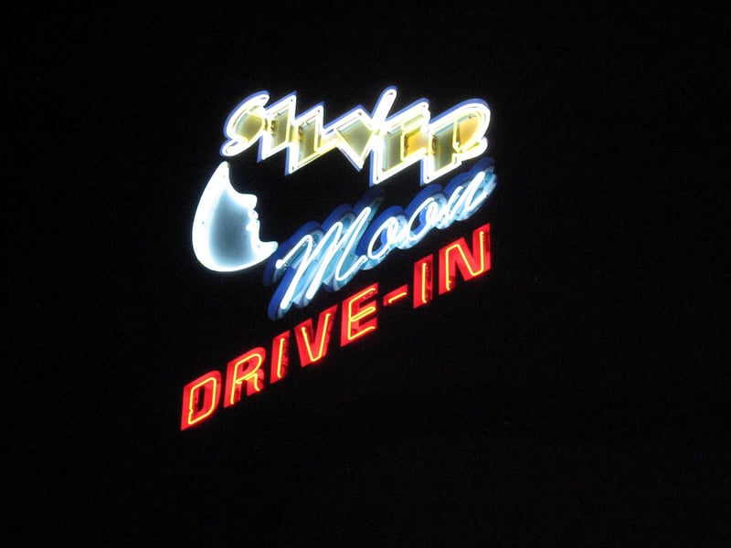 THE SILVER MOON DRIVE-IN NEON ON THE BACK OF THE SCREEN AS YOU ENTER. ALL THE NEON LIGHTS WERE IN THIS GREAT CONDITION. VERY RETRO.